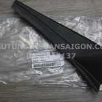 668959NB0A Ốp chân kính chắn gió trái INFINITI L50