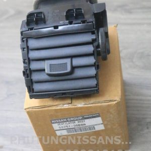 687513BB0A Cửa gió điều hòa trái NISSAN SUNNY N17H