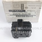 255703VA1B Công tăc chỉnh gương X-TRAIL T32H