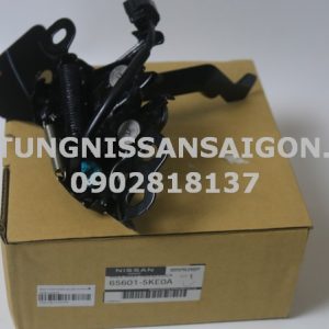 656015KE0A Khóa nắp ca pô NISSAN TERRA JD23TT