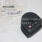 546135KA0A Cao su cân bằng sau NISSAN TERRA JD23TT