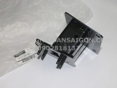 F22115R7MH Xương bắt đèn pha trái bằng sắt NISSAN KICKS P15T