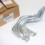 654005RB0A Bản lề nắp capo phải NISSAN KICKS P15T